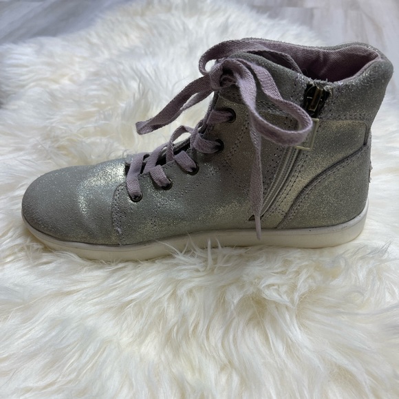 UGG Schyler high top sneakers youth size 3 - Picture 3 of 10
